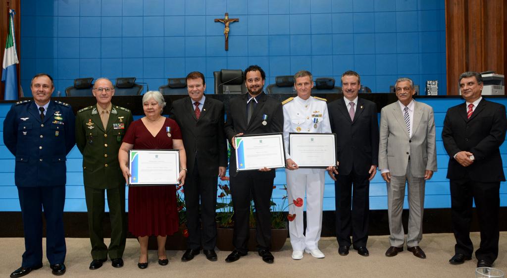 Imagem: Entrega das homenagens aconteceu no plenário Deputado Júlio Maia.