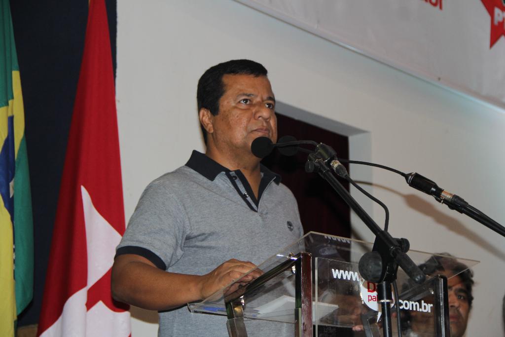 Imagem: Deputado Amarildo Cruz fala da importância do site para o plano de governo do PT