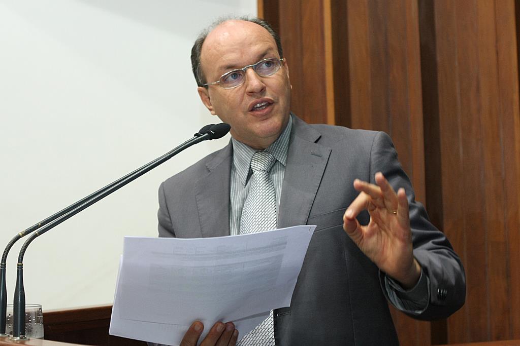 Imagem: Líder do governo na Assembleia Legislativa ocupou tribuna para falar sobre contas do Executivo.