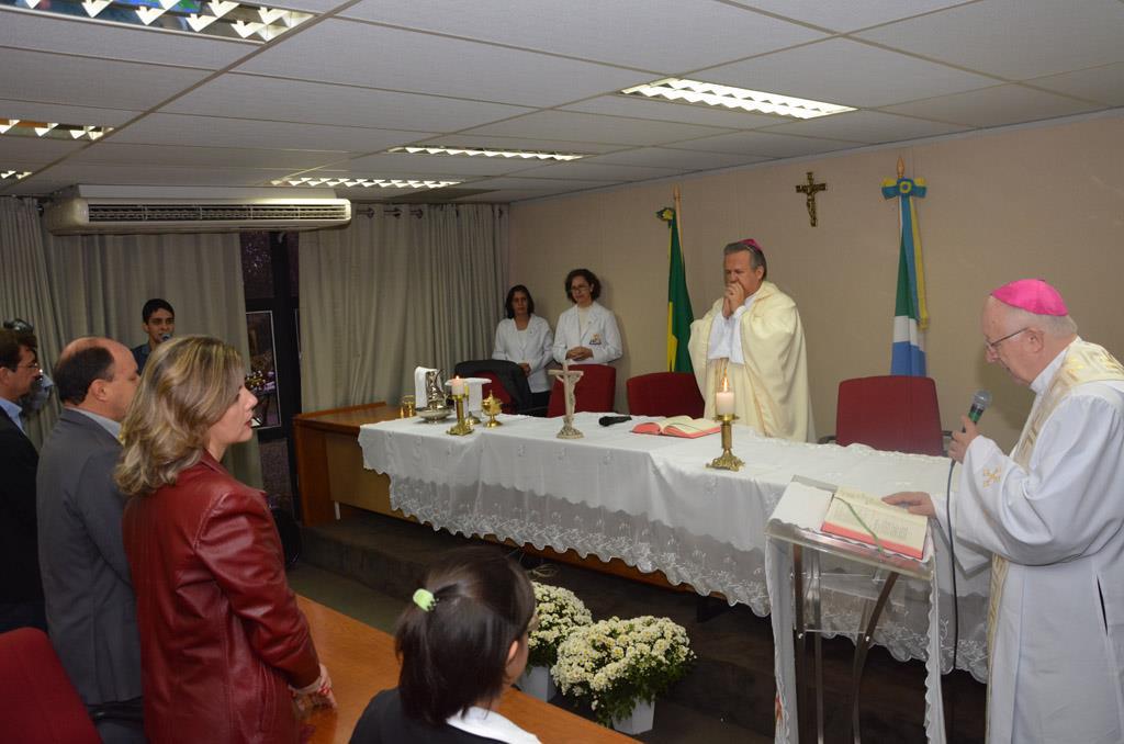 Imagem: Santa Missa de maio, celebrada no plenarinho Nelito Câmara, lembrou da comemoração do Dia das Mães