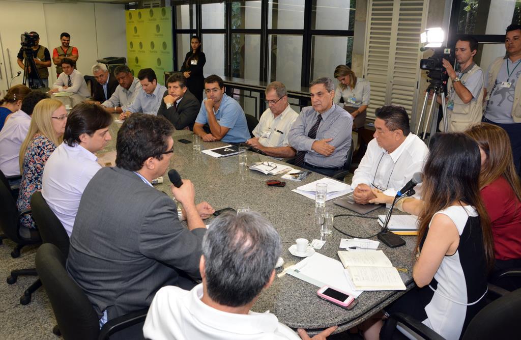 Imagem: Médicos explicaram situação municipal e alegaram que se categoria não aceitar proposta eles voltam a pedir apoio da Assembleia