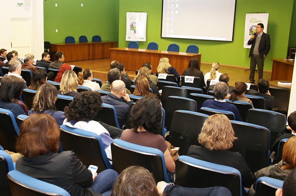 Imagem: Seminário sobre o Zoneamento Ecológico Econômico está sendo realizado no auditório do Imasul