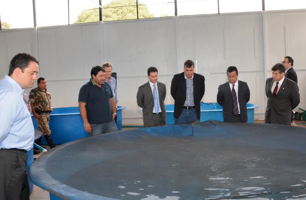 Imagem: Deputados integrantes da Comissão do Aquário do Pantanal estiveram hoje à tarde vistoriando tanques na PMA