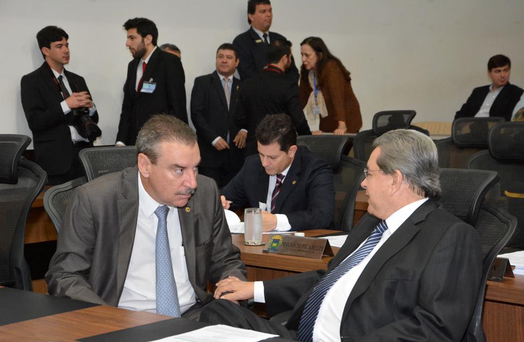 Imagem: Deputados estaduais Paulo Corrêa e Onevan de Matos compõem a Comissão que acompanhará variação do preço do diesel em MS