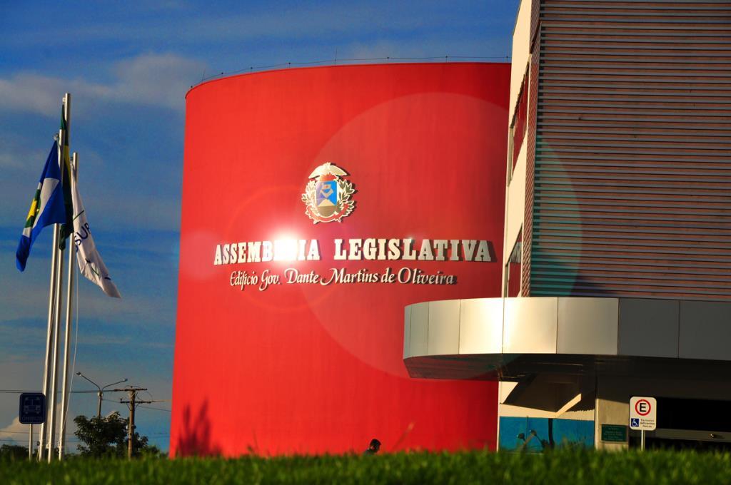 Imagem: Parlamento estadual em Cuiabá sedia sessão conjunta entre assembleias do MT e MS