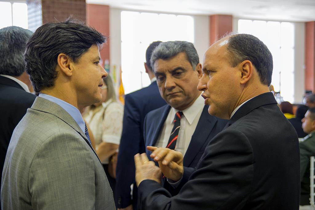 Imagem: Junior Mochi representou Legislativo estadual durante solenidades em Corumbá