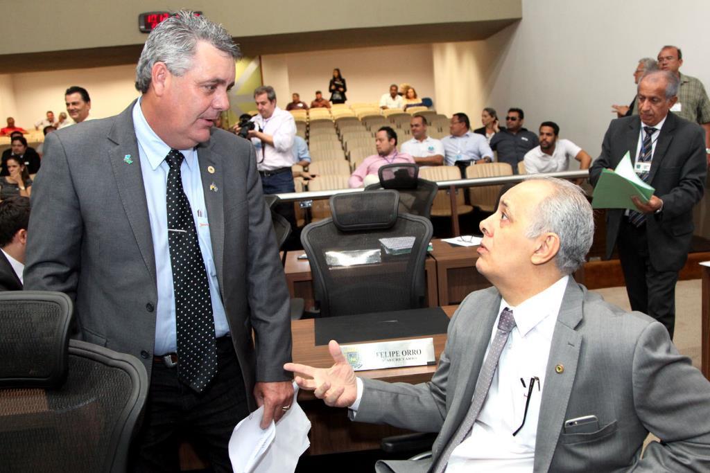 Imagem: Deputado Angelo Guerreiro, à esquerda, autor da proposta e deputado Flavio Kayatt