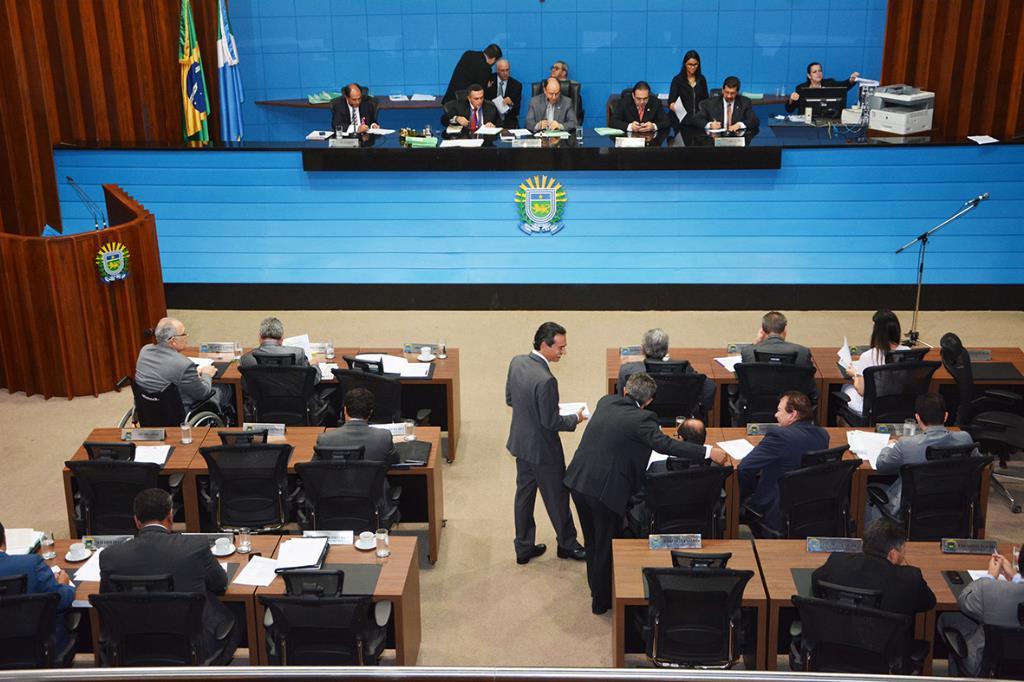 Imagem: Foi aprovado em primeira o Projeto de Lei de Lidio Lopes, que regulamenta licenciamento de veículos de locação em MS