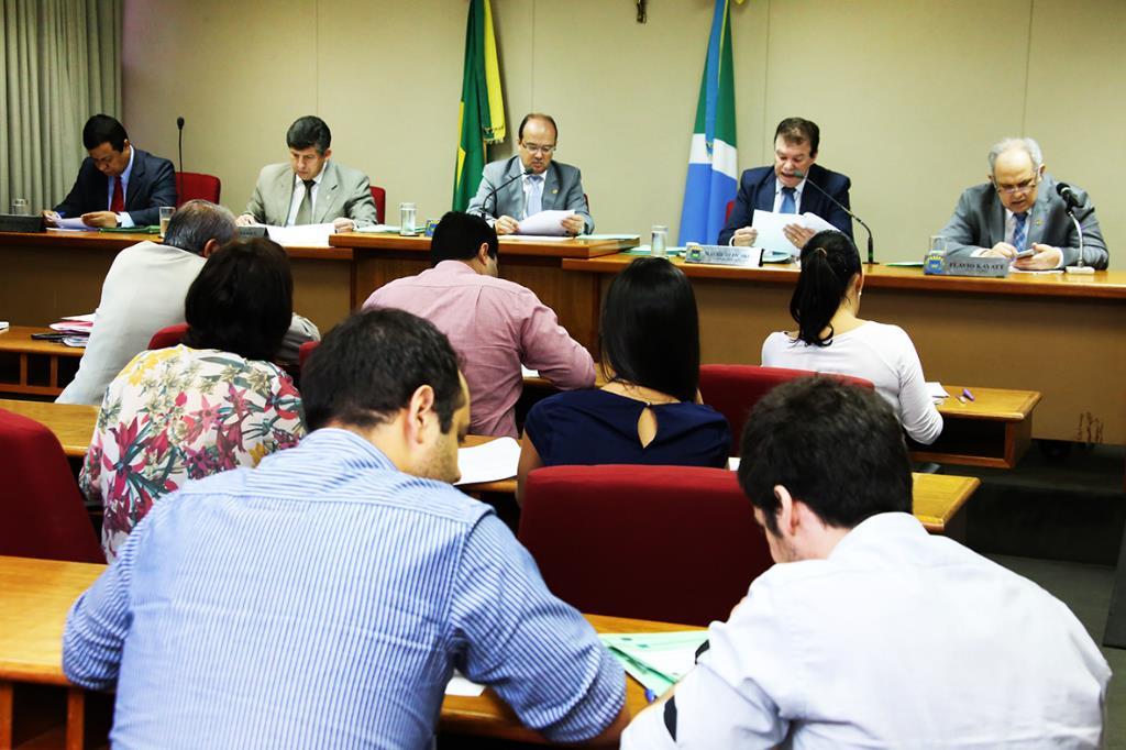 Imagem: Os deputados da CCJR estiveram reunidos nesta quarta-feira