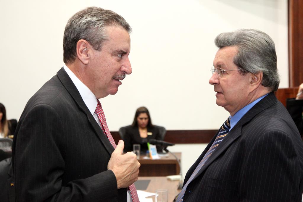 Imagem: Deputado Paulo Corrêa, à esquerda, preside a Comissão de Representação