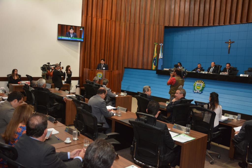 Imagem: Roberto Oshiro, da ACICG, pediu apoio dos deputados contra aumento de tributos