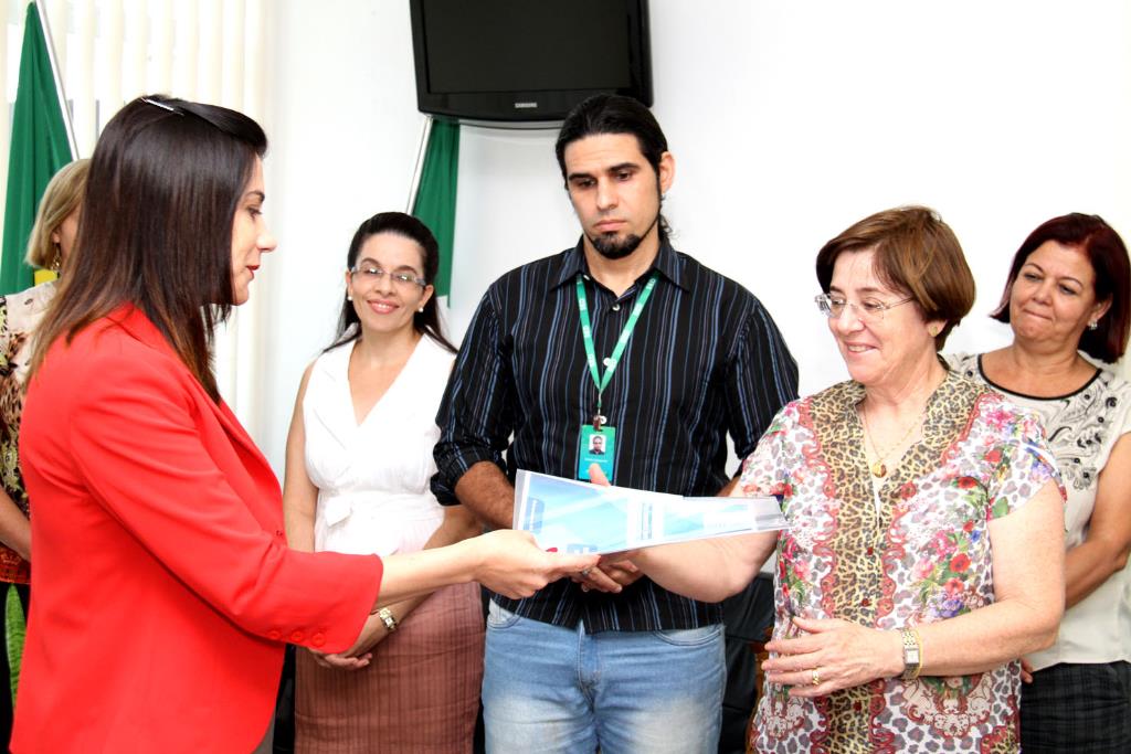 Imagem: TRE-MS entrega resultado para a Escola o Legislativo na tarde desta segunda