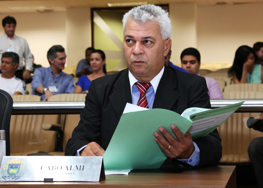 Imagem: Deputado estadual Cabo Almi, autor da proposta que regulariza o estágio nas escolas