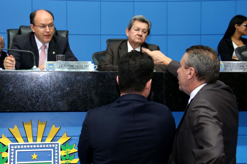 Imagem: Deputados devem analisar treze projetos em primeira votação e dois em segunda discussão.