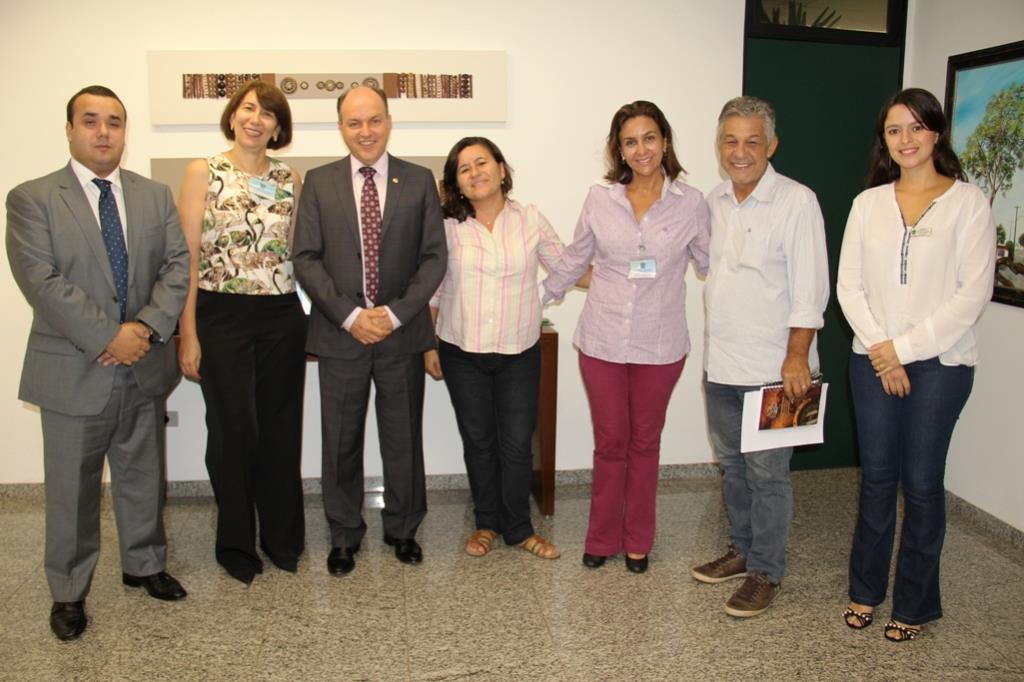 Imagem: Mochi se reuniu com professores de diversas entidades ligadas à proteção e apoio à infância e adolescência