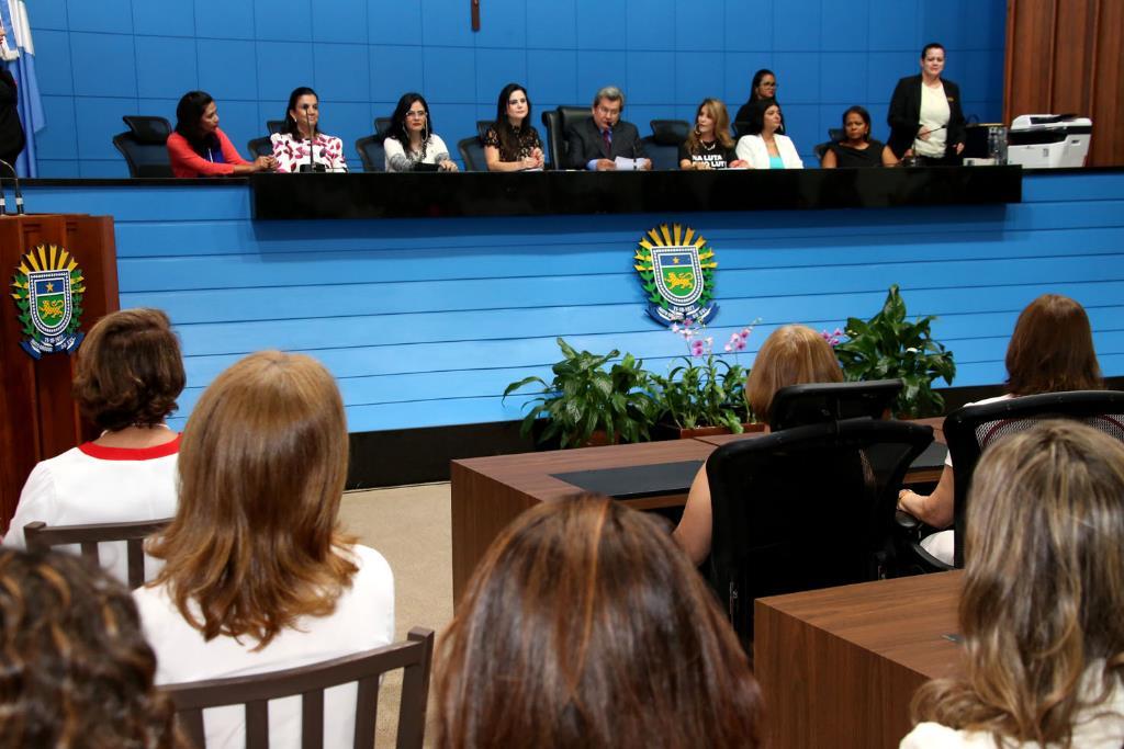 Imagem: Sessão solene celebrou Dia Internacional da Mulher na Casa de Leis