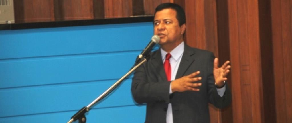Imagem: Deputado Amarildo Cruz pede dados sobre ações judiciais para o fornecimento da fosfoetanolamina