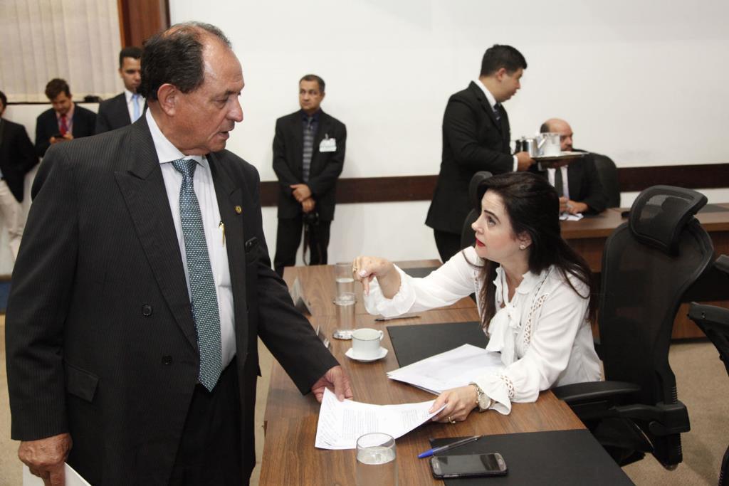 Imagem: Os deputados Zé Teixeira e Mara Caseiro abordaram denúncia veiculada na imprensa