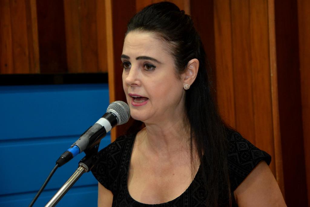 Imagem: Mara Caseiro demonstra indignação ao falar do PT na tribuna
