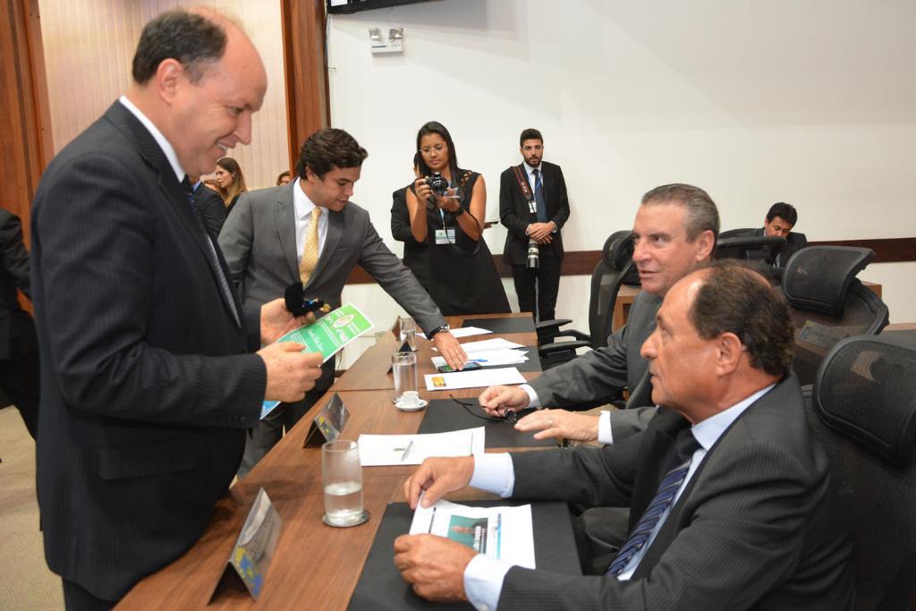 Imagem: Junior Mochi recebeu comenda e certificado de mérito entregues pela Ordem DeMolay