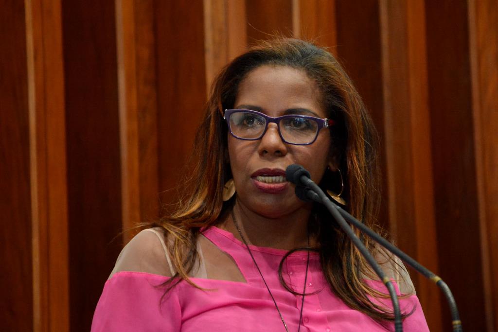 Imagem: Advogada Marinalva Pereira defende a criação de Delegacia de Crimes Raciais                                                                           