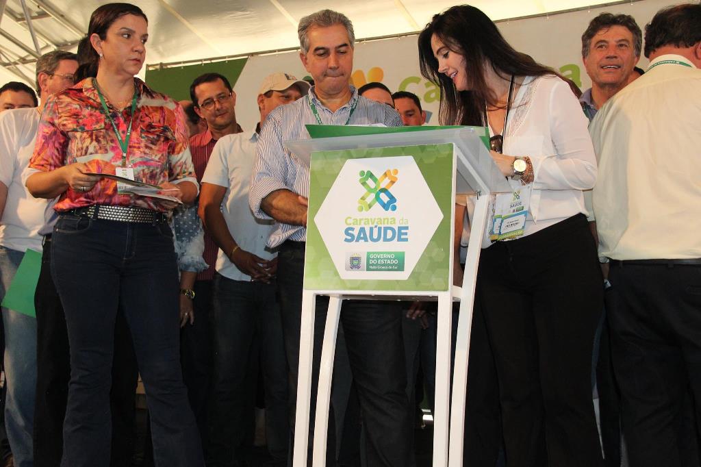 Imagem: Mara Caseiro participou da Caravana da Saúde em Dourados, ao lado do governador Reinaldo Azambuja