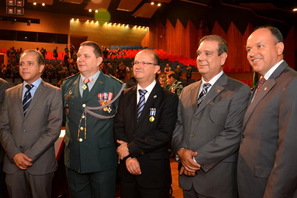 Imagem: Solenidade homenageou 110 pessoas entre civis e militares