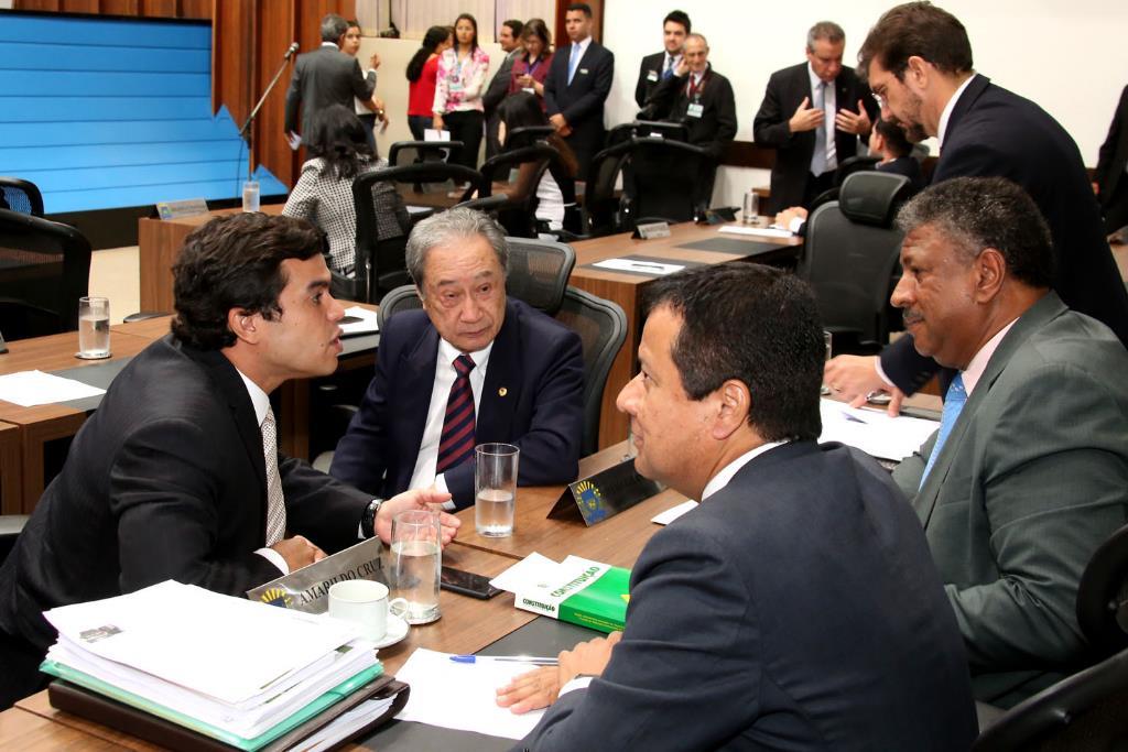 Imagem: Os deputados fizeram uma avaliação sobre a sessão realizada na Câmara Federal