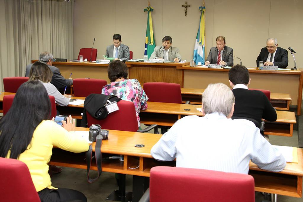 Imagem: Reuniões da CCJR são abertas e realizadas no plenarinho Deputado Nelito Câmara