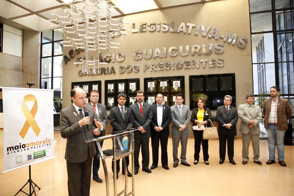 Imagem: Ato de adesão ao Maio Amarelo aconteceu no saguão da Casa de Leis