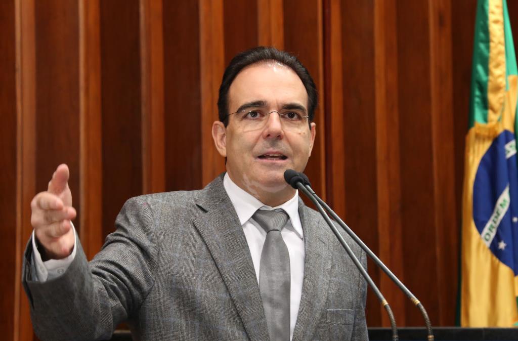 Imagem: O deputado Felipe Orro é o proponente da sessão solene