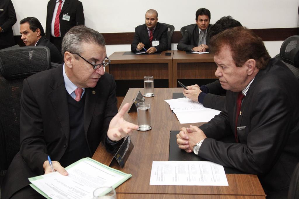 Imagem: Paulo Corrêa e Picarelli: desmatamento em área ao lado da Assembleia Legislativa preocupa