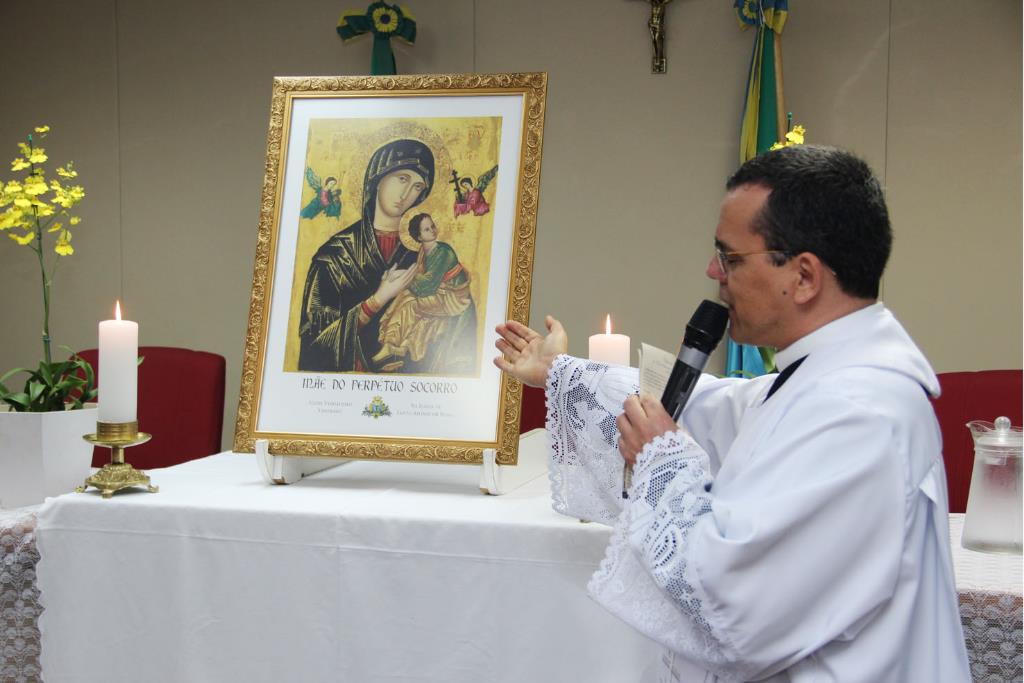 Imagem: Padre Sérgio lembrou que Maria representa a esperança de um mundo melhor