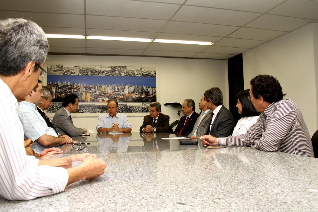 Imagem: Parlamentares recebem o cônsul geral do Japão em São Paulo