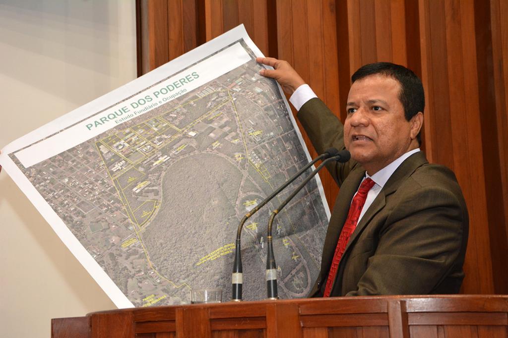 Imagem: Amarildo mostrou um mapa que contabiliza as áreas já desmatadas e as que podem preservar