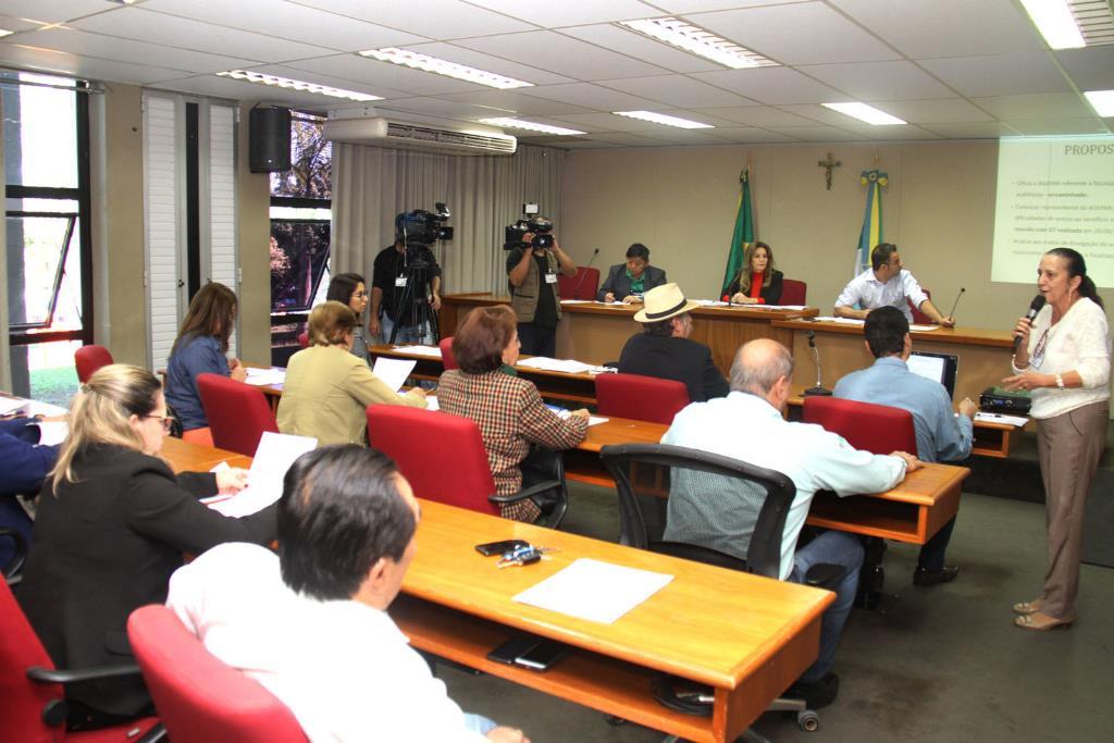 Imagem: Frente discutiu projeto piloto sobre a inserção de conteúdos ligados ao processo de envelhecimento nas escolas