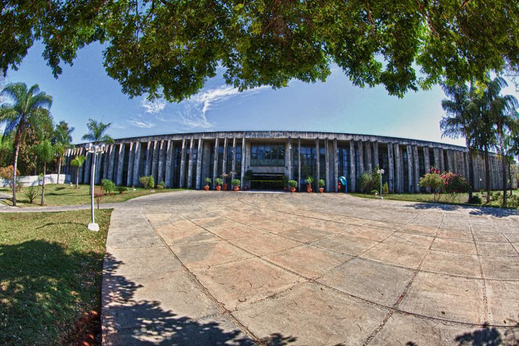 Imagem: A Assembleia Legislativa tem sua sede no Palácio Guaicurus, localizado no Parque dos Poderes