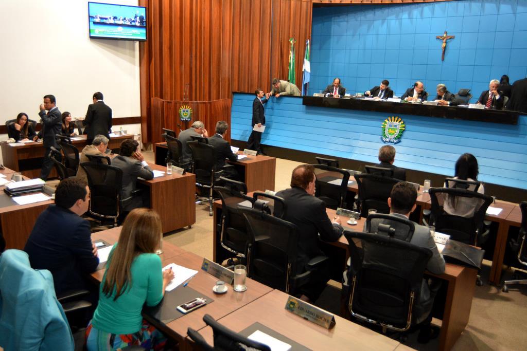 Imagem: Deputados também aprovaram revisão do Plano Plurianual