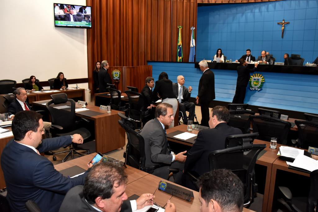 Imagem: Deputados retomaram hoje sessões ordinárias no plenário Deputado Júlio Maia