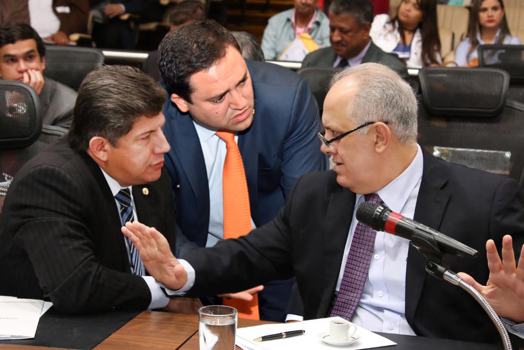 Imagem: Lidio, Marcio e Kayatt foram eleitos presidentes de comissões permanentes 