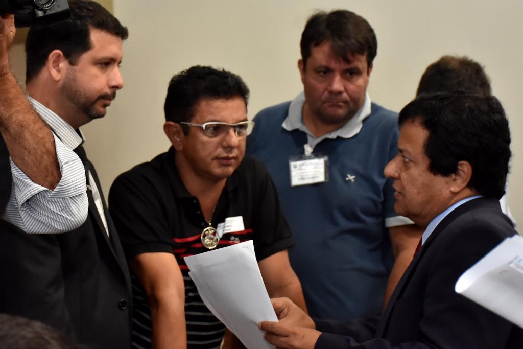 Imagem: Amarildo conversou com dirigentes da Federação dos Cultos Afro-Brasileiros e Ameríndios