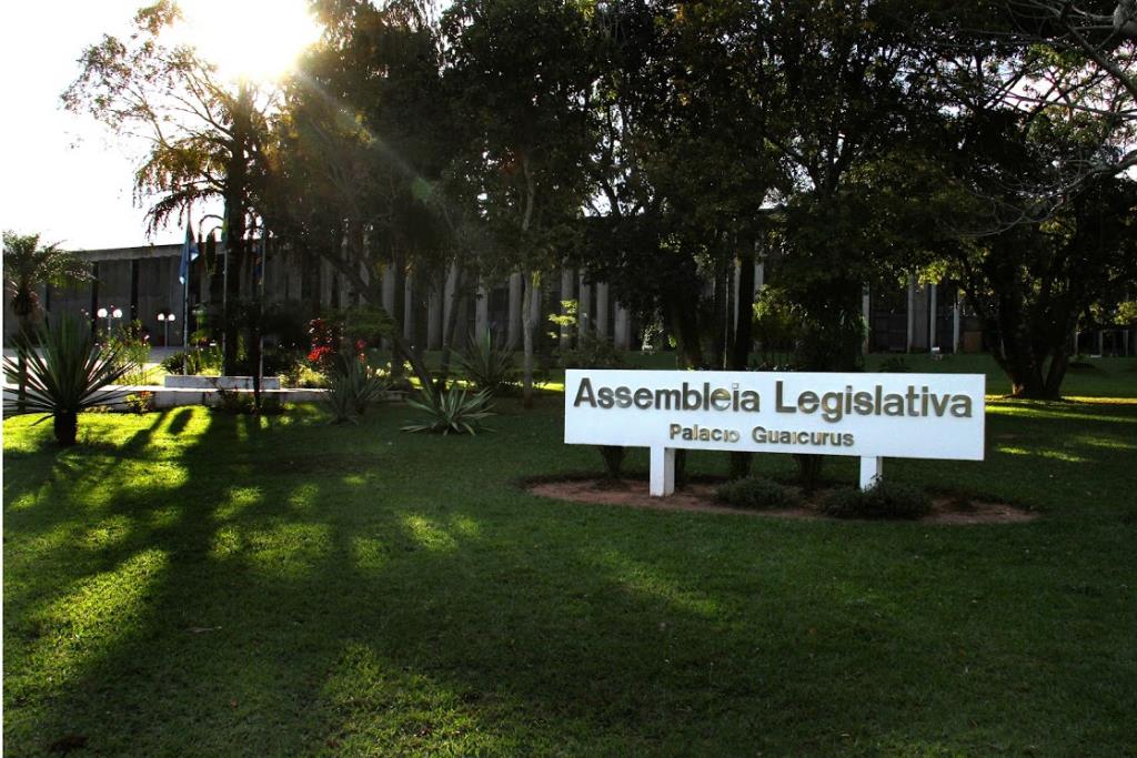 Imagem: Além dos eventos, os deputados participam das sessões ordinárias terça, quarta e quinta, às 9h