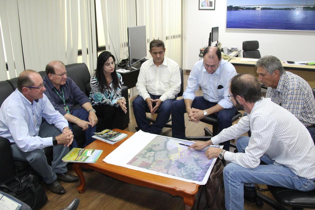 Imagem: Grupo discute alternativas para dar fluxo ao trânsito em Sidrolândia