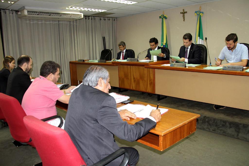 Imagem: As reuniões da CCJR são realizados no Plenarinho Deputado Nelito Câmara