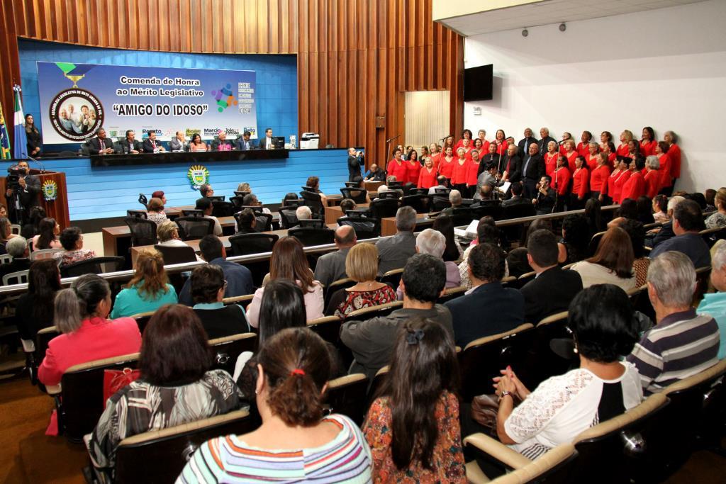 Imagem: A solenidade foi realizada no Plenário Deputado Júlio Maia, nesta quarta-feira