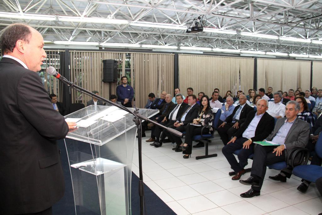 Imagem: Presidente da ALMS durante evento nesta tarde na Governadoria