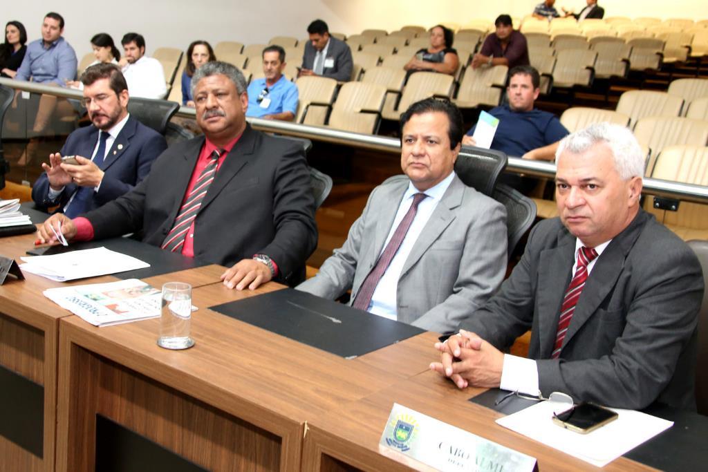 Imagem: Deputados também criticaram reforma trabalhista aprovada no Senado Federal