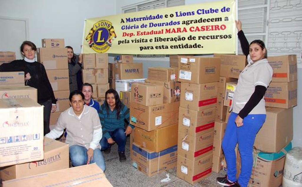 Imagem: Funcionários agradecem a emenda de Mara Caseiro para Glória de Dourados