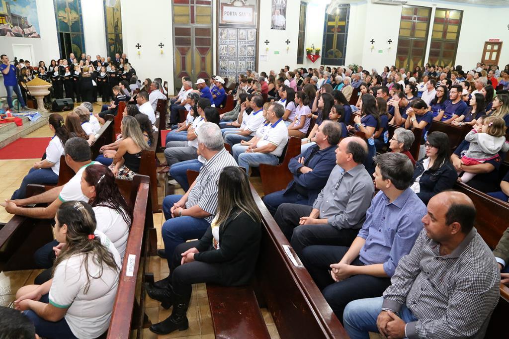 Imagem: Presidente da ALMS acompanhou apresentação do Coral do Servidores em Coxim 