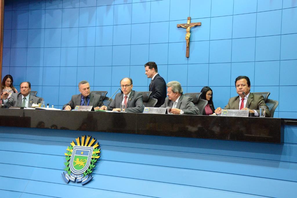 Imagem: Mesa Diretora durante votação da Ordem do Dia